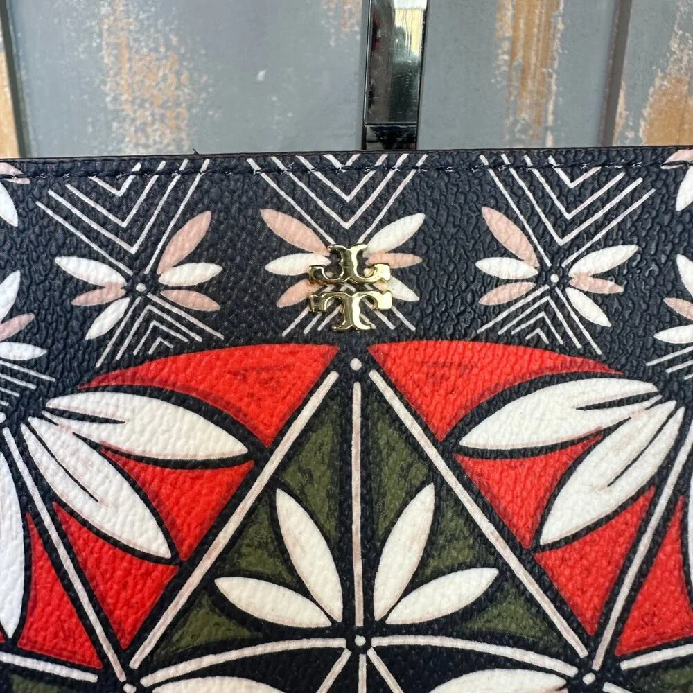 Tory Burch Kerrington Wallet Clutch Crossbody Tory Navy/Pottery NWOT - Picture 3 of 14